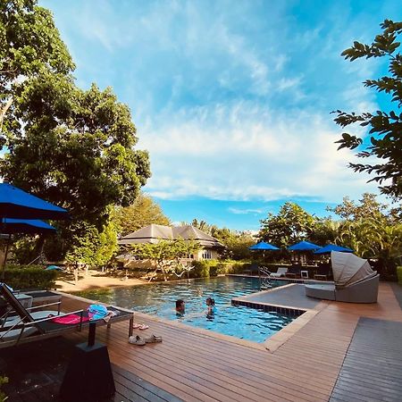 Perennial Resort Nai Yang Beach Екстериор снимка