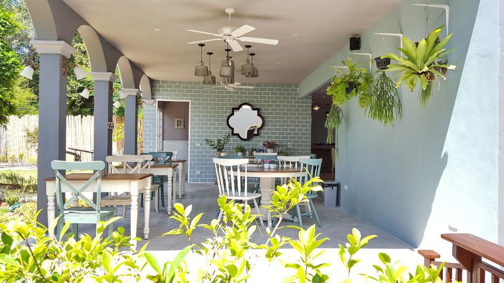 Perennial Resort Nai Yang Beach Екстериор снимка